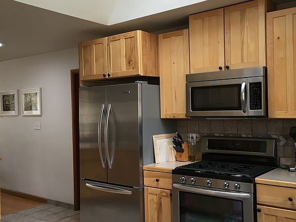 5th image of 812 S 8th St