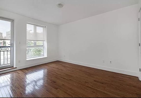 5th image of 80 Meserole St APT 2C