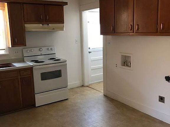 3rd image of 2520 5th Ave