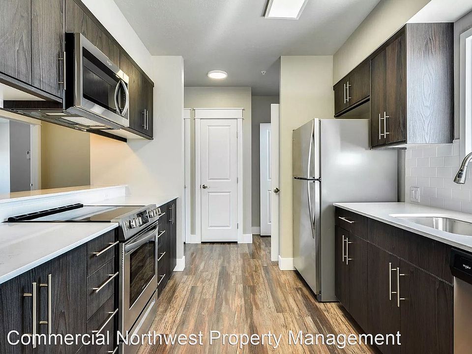 1st image of 2214 E Goodman St #11333182