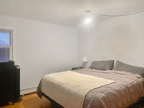 5th image of 12 Gless Ave Floor 2