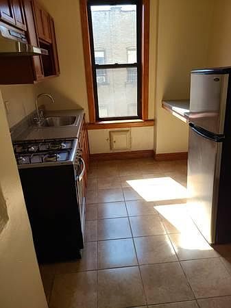 1st image of 227 Sullivan Pl #4