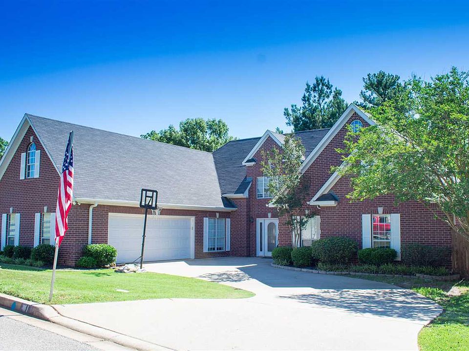 1st image of 61 Pebble Creek Cir