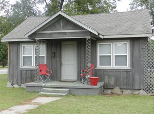 302 S 6th St, Davis, OK 73030