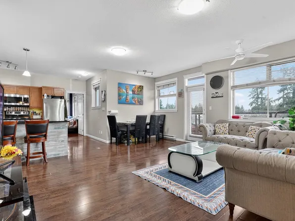 22858 Lougheed Hwy #404, Maple Ridge, BC V2X 2V6