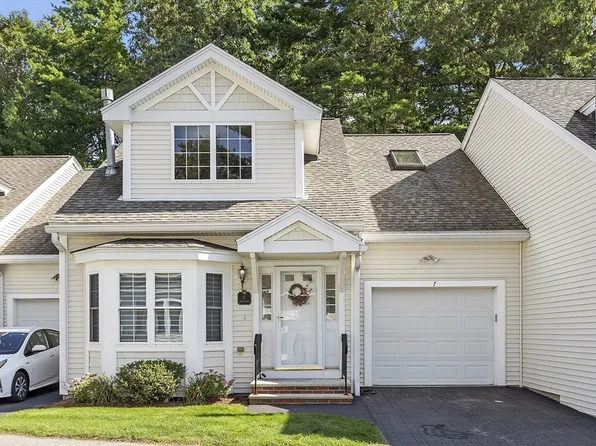 7 Squaw Creek Dr, Haverhill, MA 01830