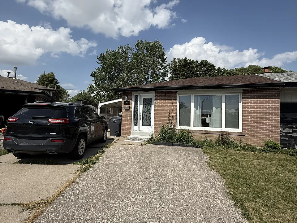 23 Dunwich Pl #BASEMENT