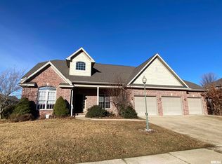 7103 N Draycott Pl, Peoria, IL 61615