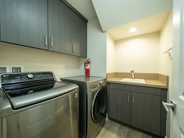 2nd Floor - Laundry Room
