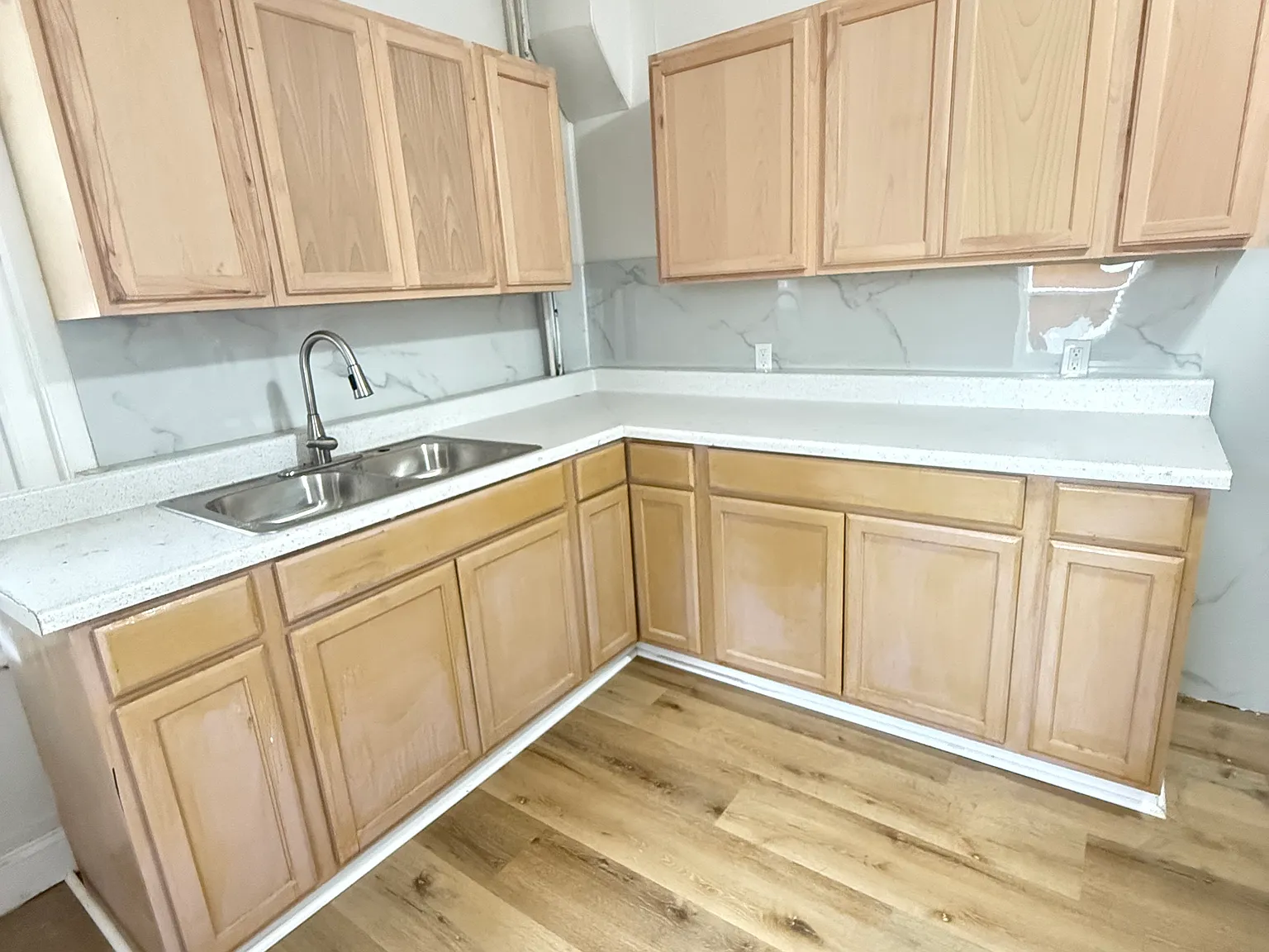 5 bed, 1846 sqft, $2,550 — Photo 4