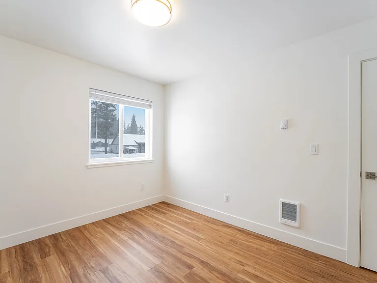 Silver Star Apartments — Photo 25