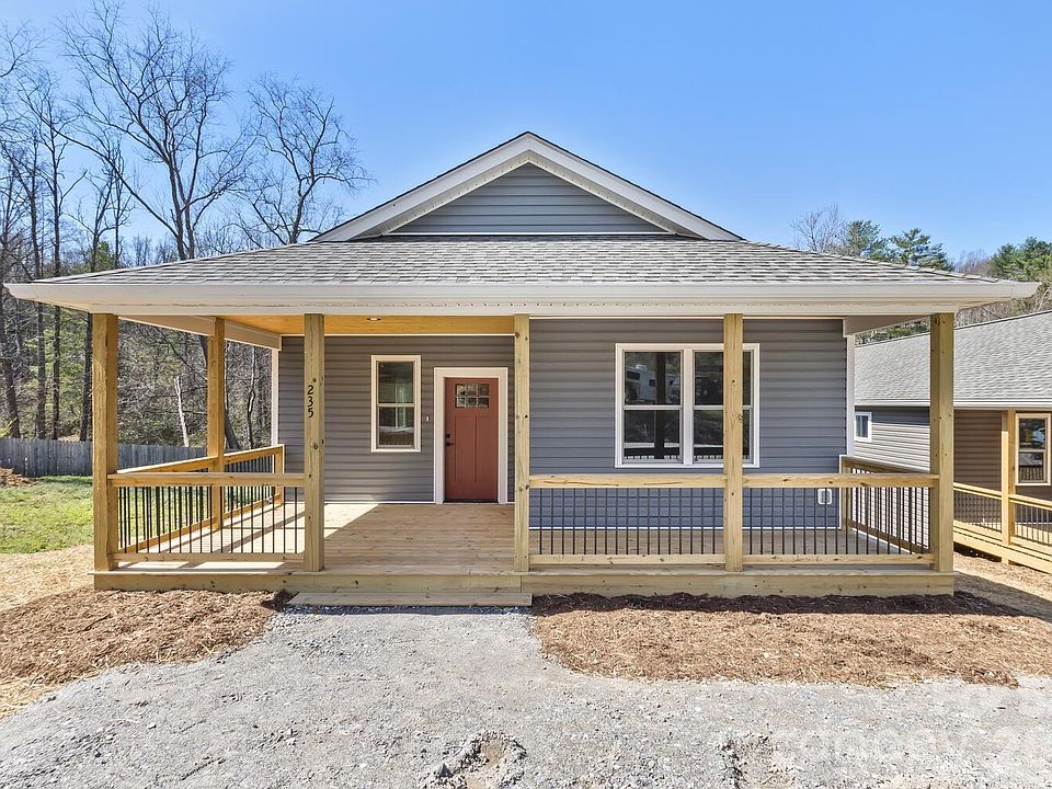 1st image of 235 Edgewood Rd S #4