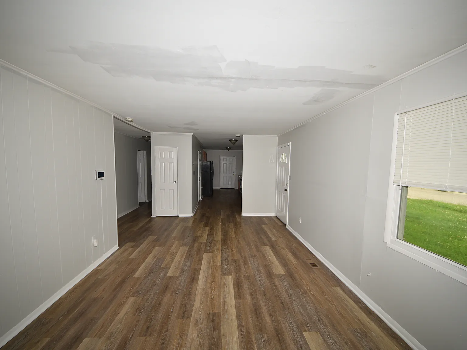 3 bed, 960 sqft, $1,499 — Photo 2