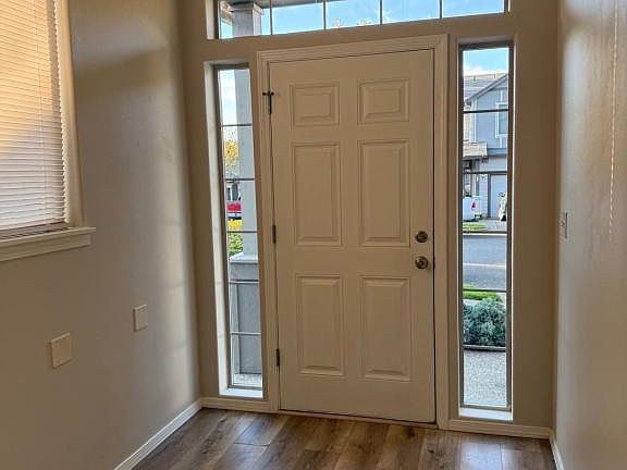 5th image of 13009 NE 25th St