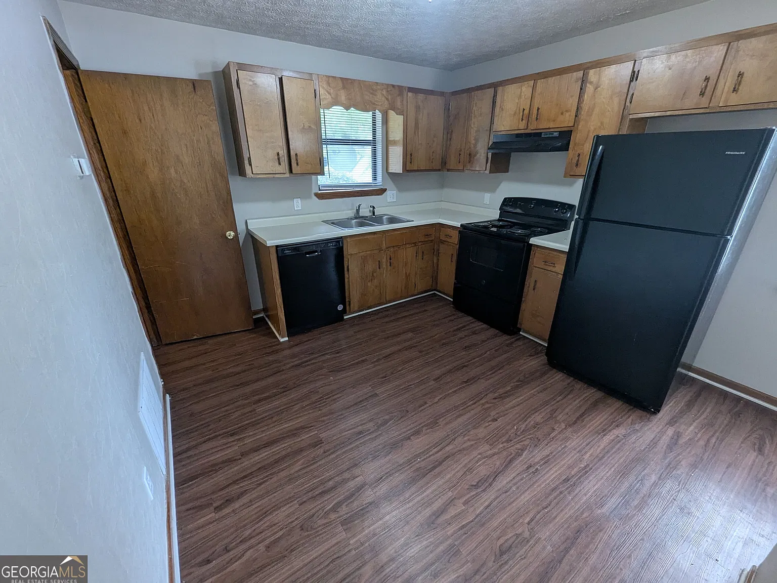 2 bed, 1.0 bath, 986 sqft, $1,100 — Photo 3