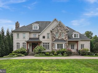 8917 Brook Rd, Mc Lean, VA 22102