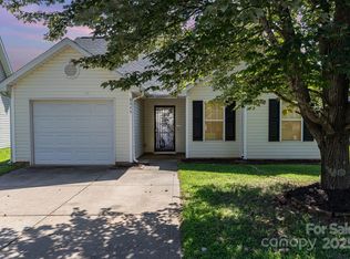 8045 McGarry Trl, Charlotte, NC 28214