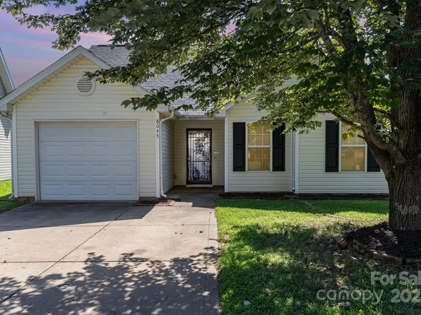 8045 McGarry Trl, Charlotte, NC 28214