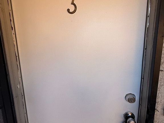 4th image of 208 Kingston Ln APT 3