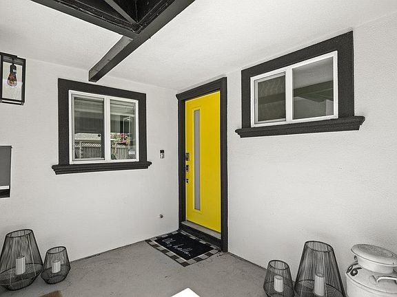 3rd image of 4983 Camden Ave
