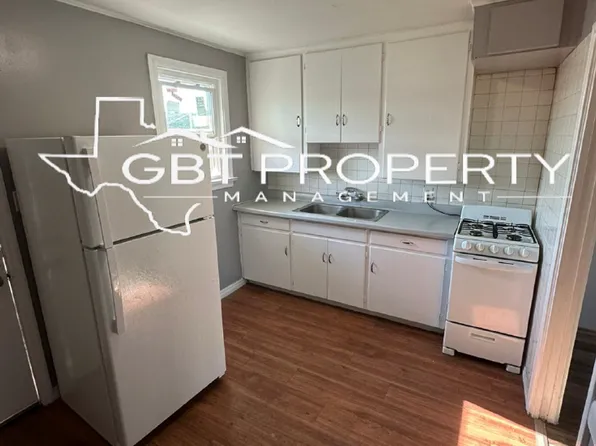 Bruno - 201 N. McGee St.