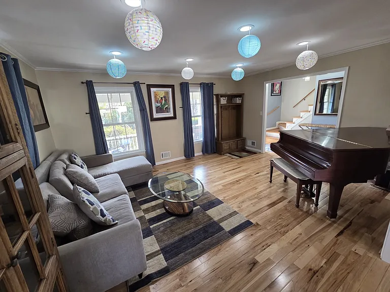 8001 Postoak Rd — Photo 10