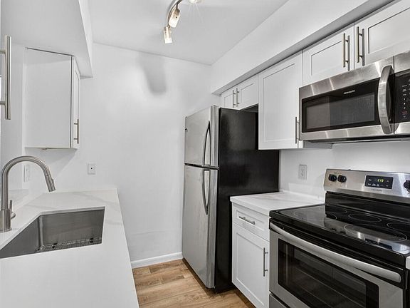 5th image of 6258 Chasewood Drive #C
