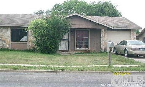 1st image of 8822 Five Palms Dr