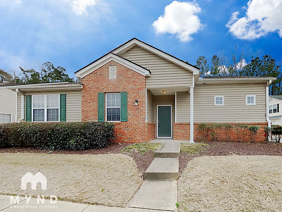 1st image of 698 Bedford Ct