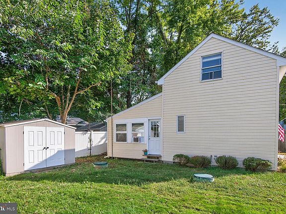 3rd image of 520 Ark Haven Rd