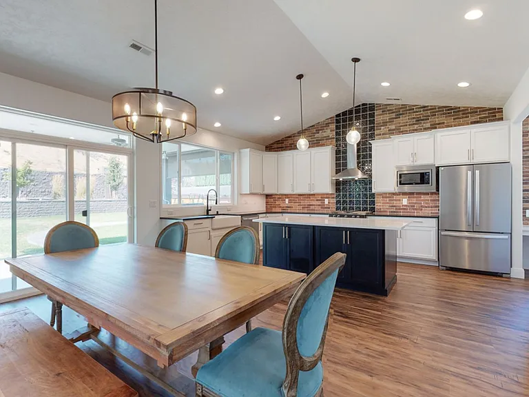 1763 Sicily Ln — Photo 7