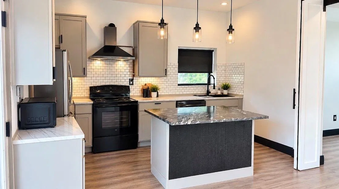 2 bed, 1.0 bath, $1,600 — Photo 2