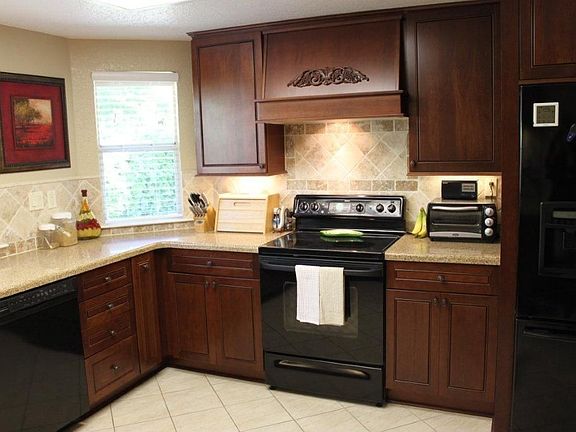 3rd image of 30 Cherry Crest Ln