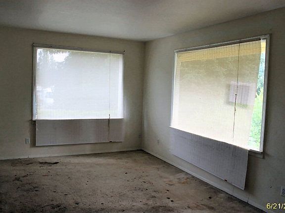 3rd image of 625 168th St S