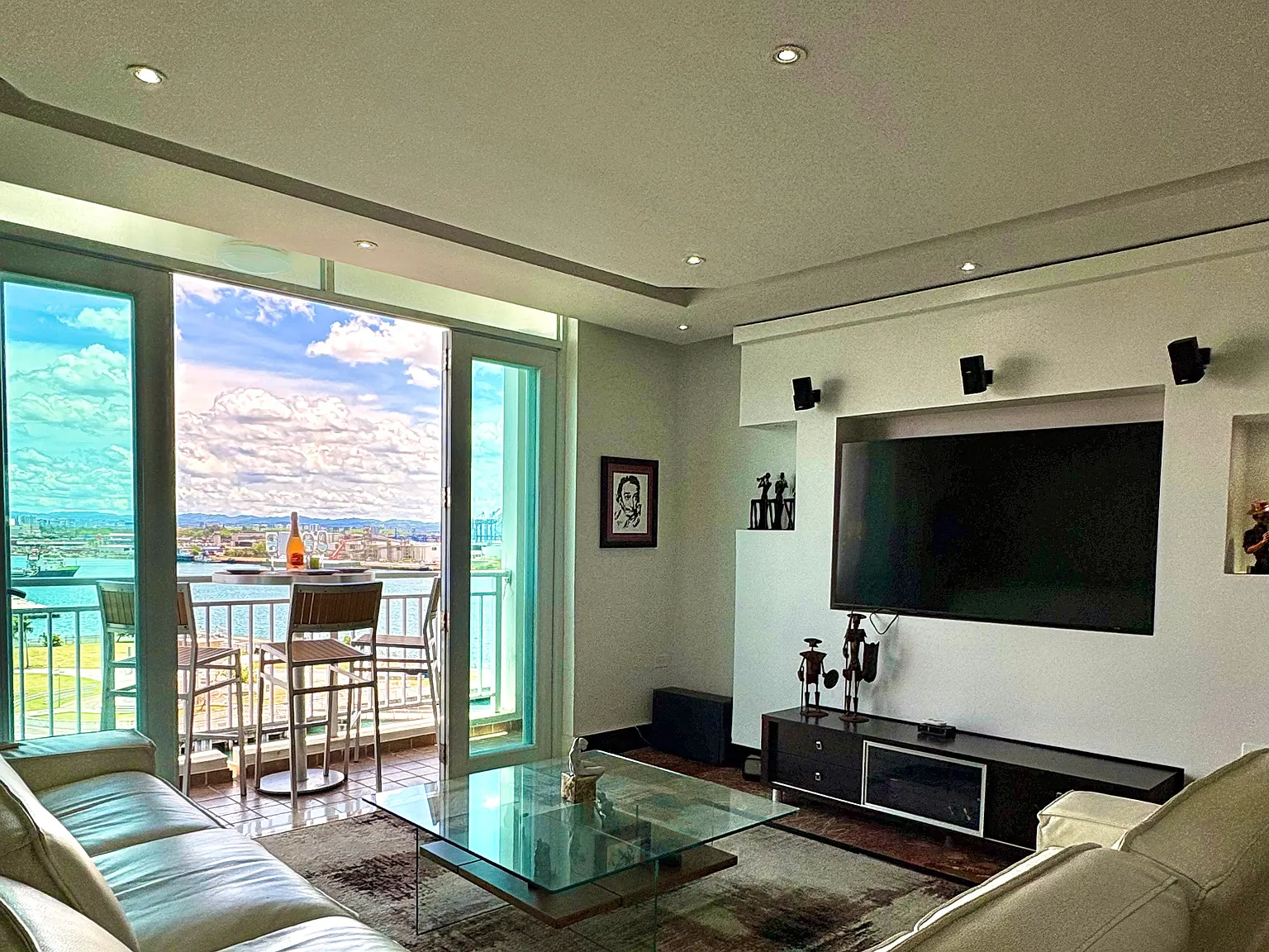 3 bed, 2.5 bath, $5,500 — Photo 3