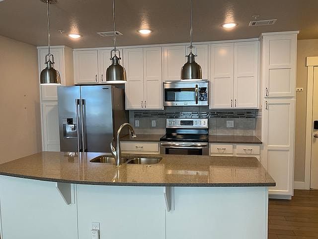 1st image of 2727 Iowa Dr #204