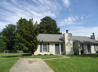 121 Twin Wood Dr, Havelock, NC 28532