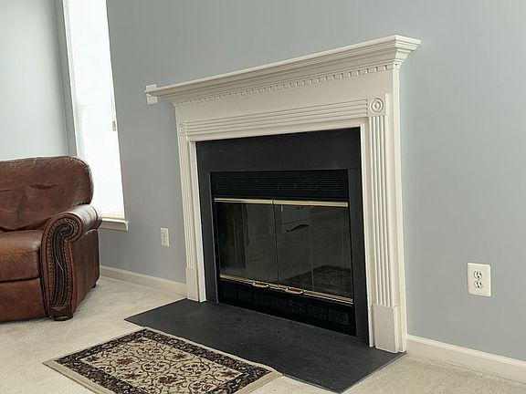 2nd image of 321-1 Drake Dr