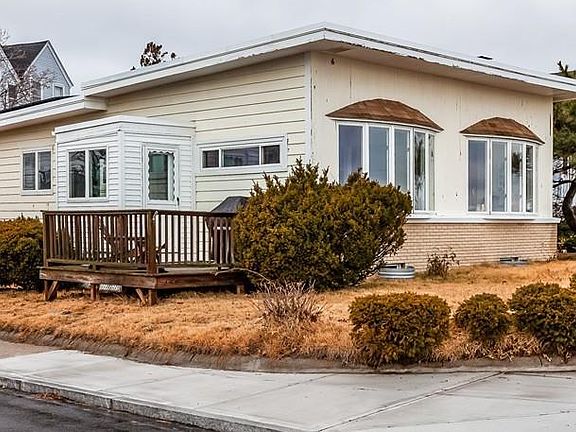 3rd image of 75 Winthrop Shore Dr #0
