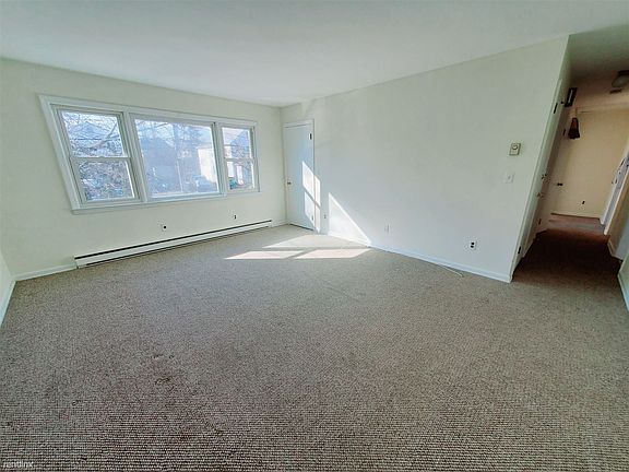 2nd image of 60 Avery St Unit 2
