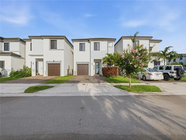 13630 SW 158th Ave — Photo 12