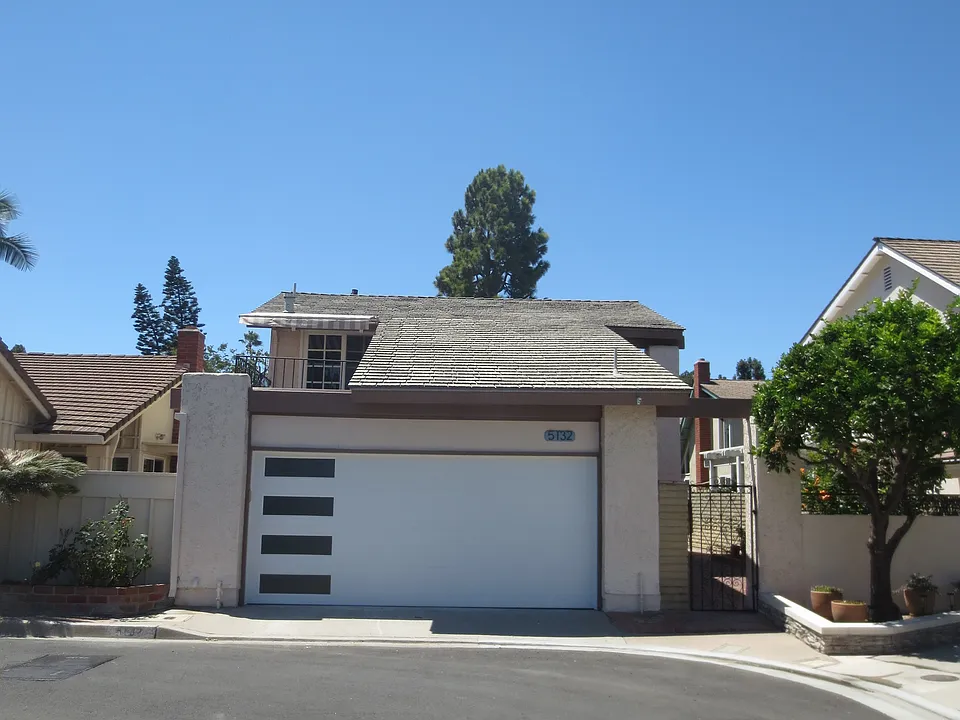 5132 Carlsbad Cir