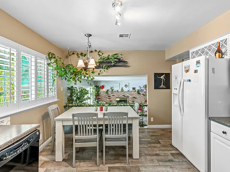 5843 Thor Dr — Photo 6