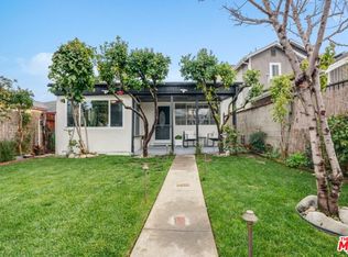 5514 Woodman Ave, Van Nuys, CA 91401