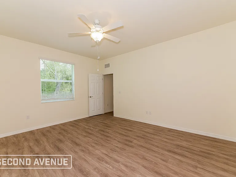 4546 Crowell Ln — Photo 13