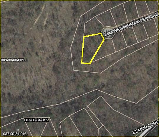 2nd image of 18-47 Maxwell Lane