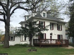 440 Grove St SW, Hutchinson, MN 55350