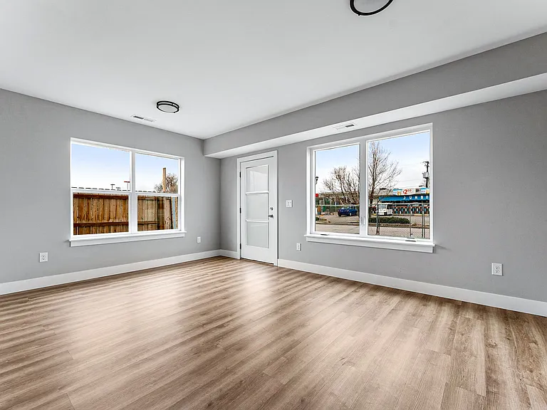 1518 Ingalls St — Photo 10