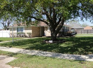 11735 Milam Dr, La Porte, TX 77571