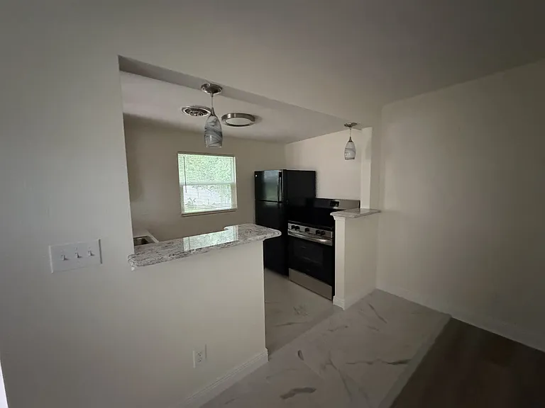 526 S Palmetto Ave — Photo 3
